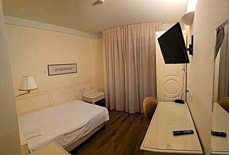 Comfort Single Room