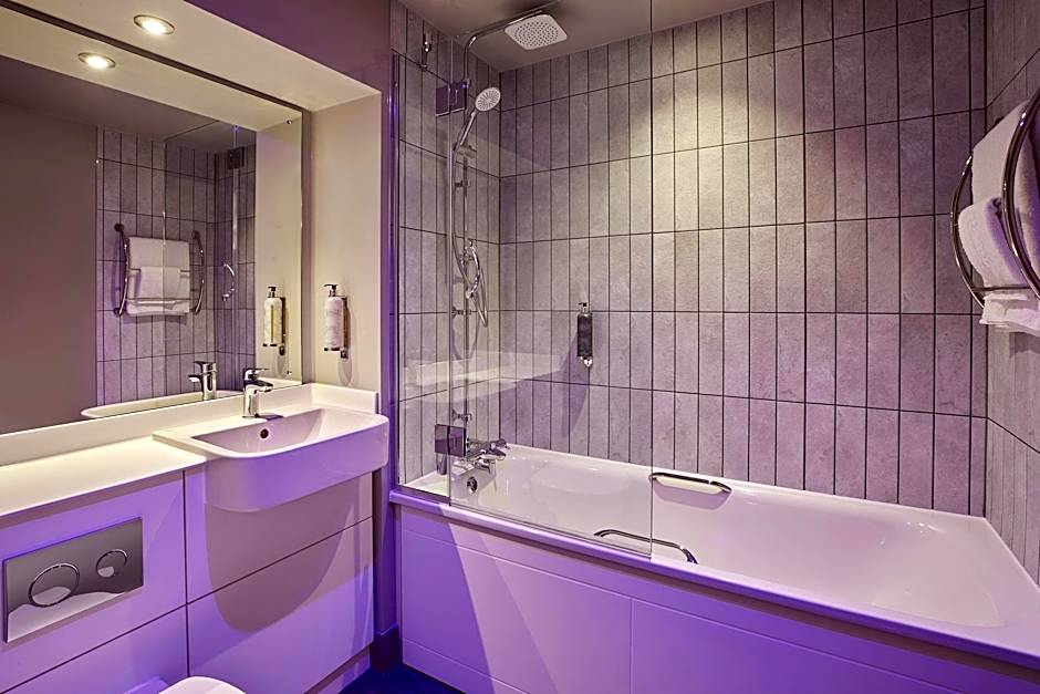 Premier Inn Southampton City Centre - West Quay