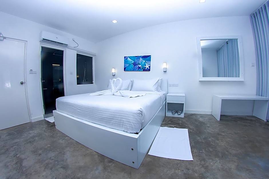 Somerset Mirissa Beach