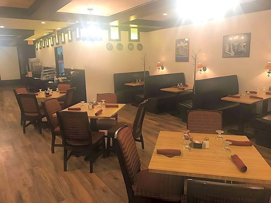Albert Lea Inn and Suites