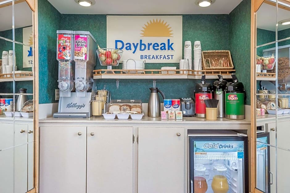 Days Inn by Wyndham Niles
