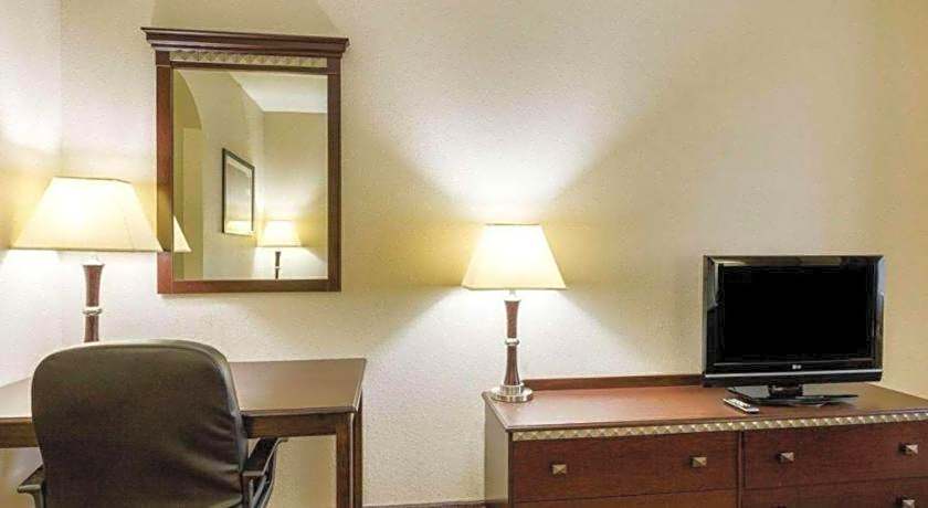 Comfort Inn & Suites Winnie