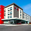 avid hotel Milwaukee West Waukesha