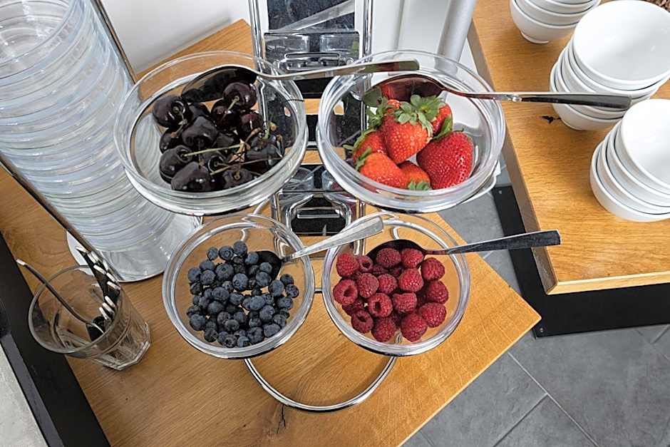 Royal Hotel - Urban Living