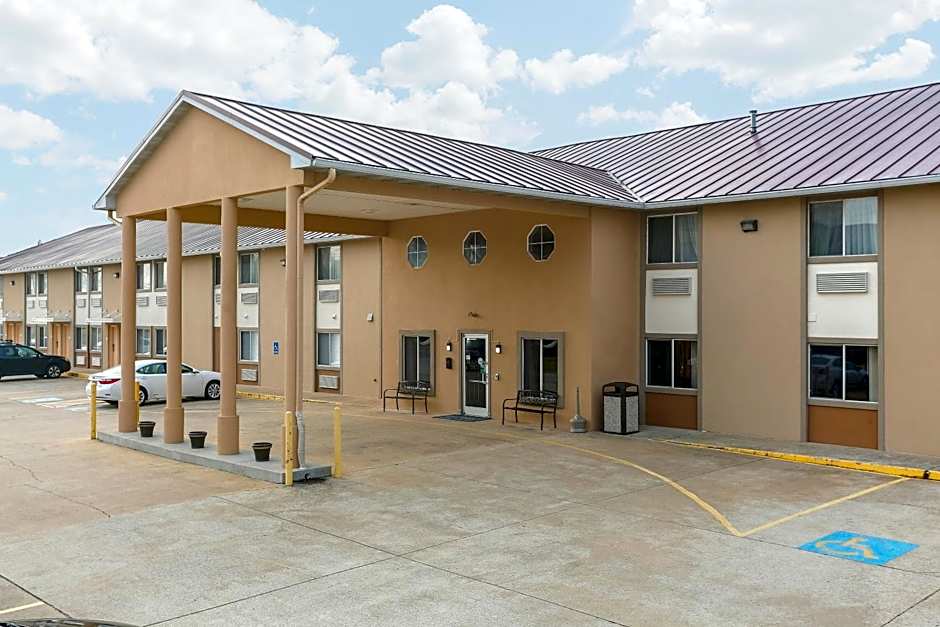 Baymont by Wyndham Bowling Green