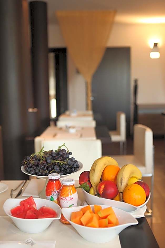 OneMhotel
