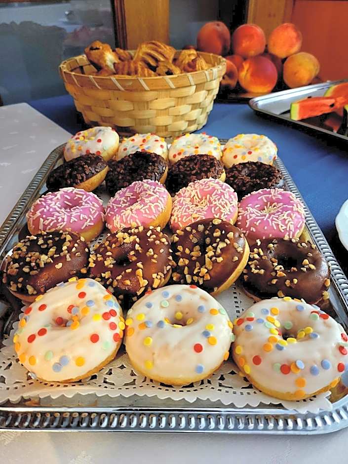 Gizella Hotel and Restaurant