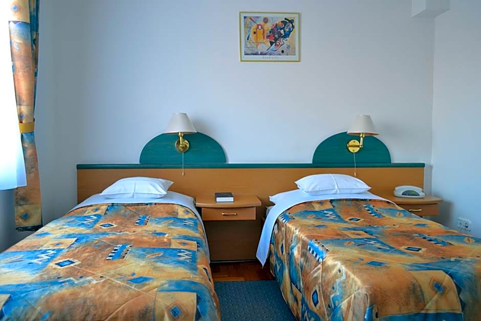 Leier Business Hotel