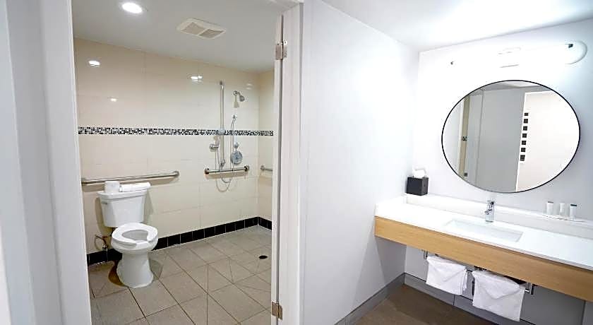 The Live Hotel