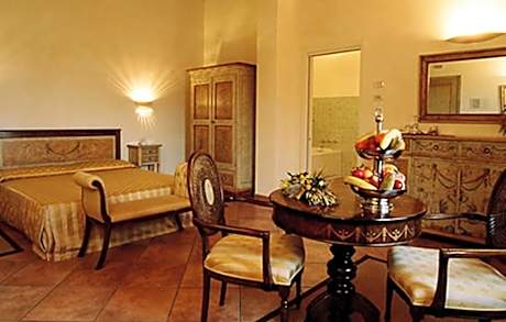 Suite with Spa Bath - Split Level