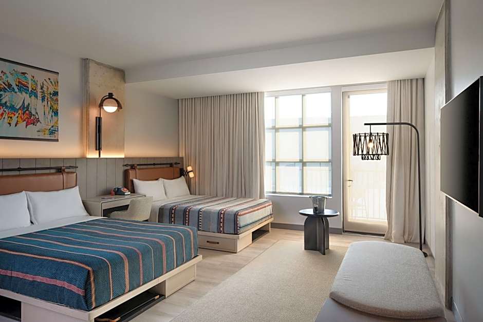 Moxy St. Petersburg Downtown