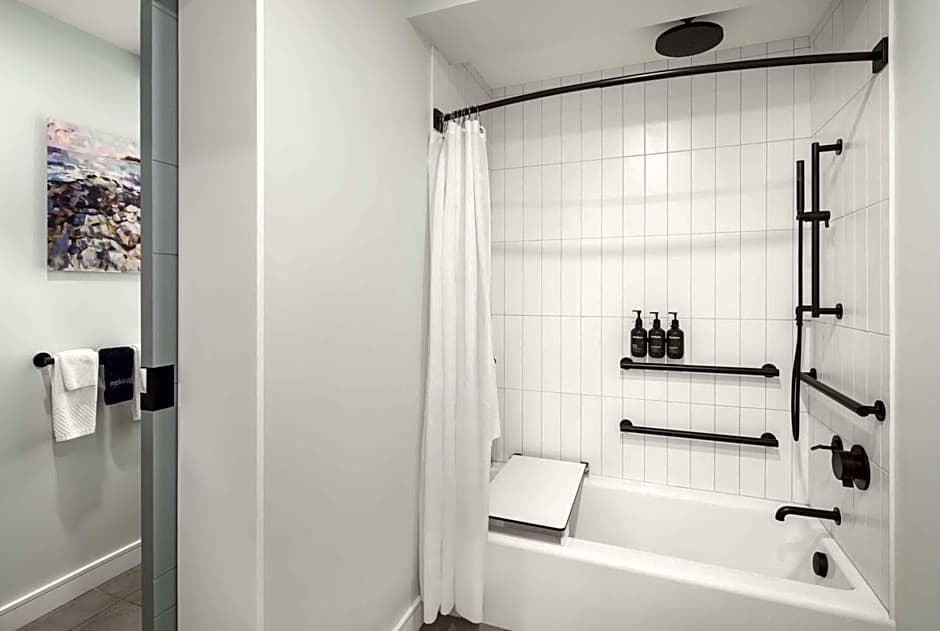 Canopy By Hilton Portland Waterfront