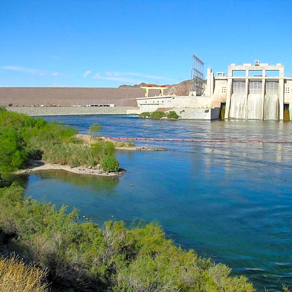 Days Inn by Wyndham Bullhead City