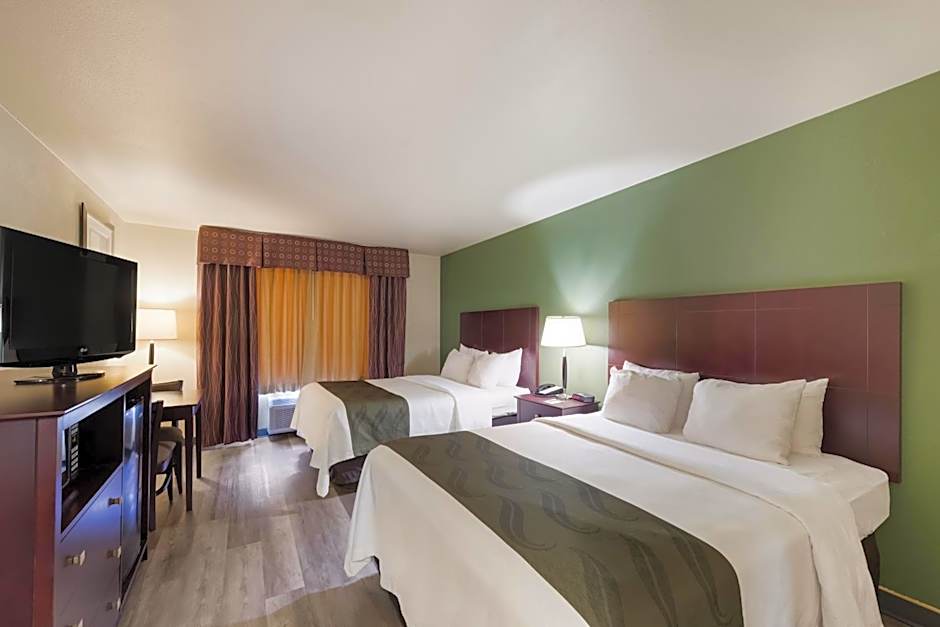 Quality Inn & Suites Terrell