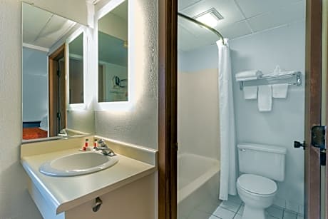 Double Room with Two Double Beds - Non-Smoking