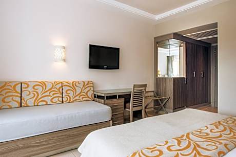 Single Room with Garden View