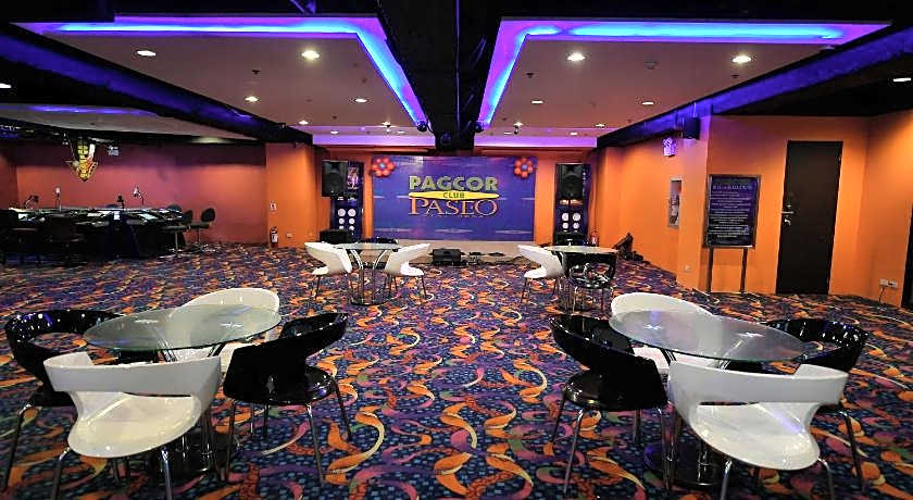 Paseo Premiere Hotel