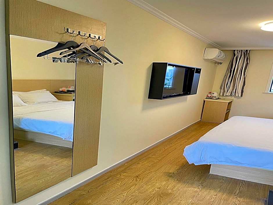 7 Days Inn Nanjing Arts University Xin Mo Fan Road Branch