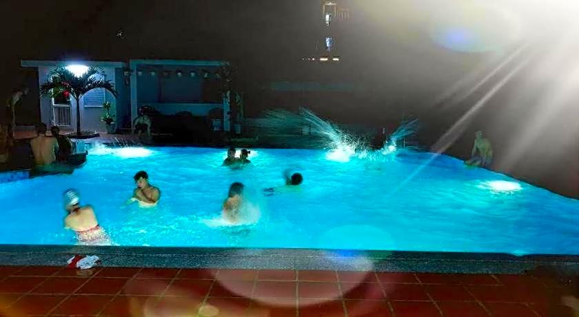 Phu Cuong Beach Hotel