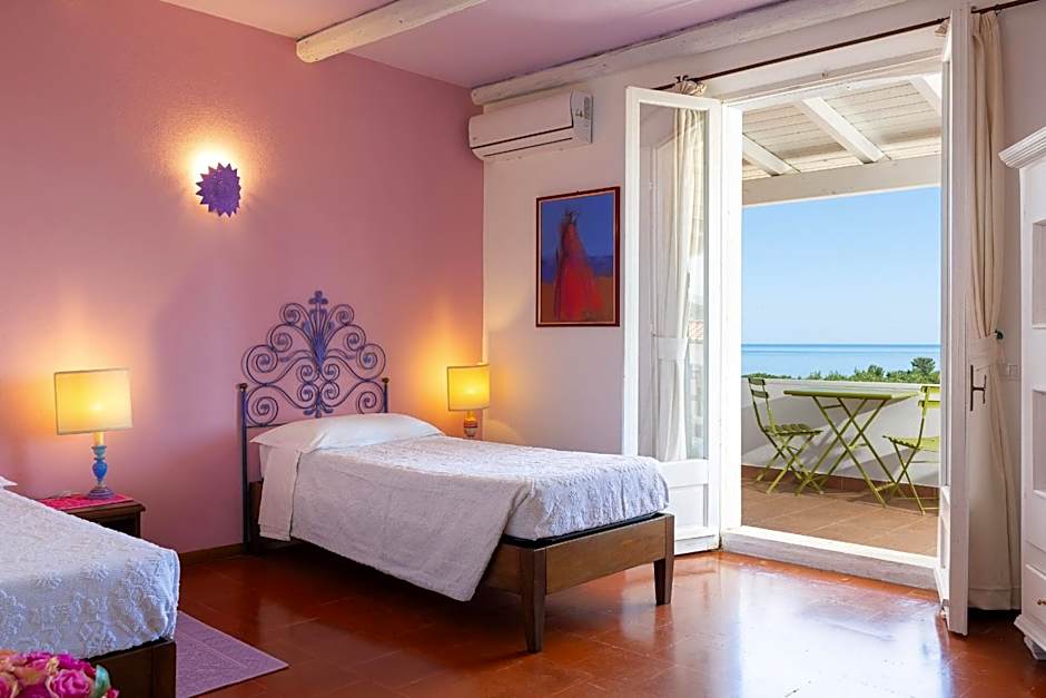 PALMASERA CHARMING - Rooms & Suites