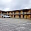 OYO Pinewood Inn & Suites Silsbee