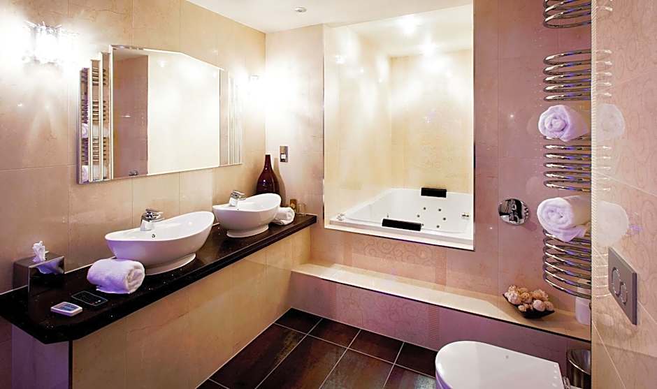 Applegarth Villa Hotel & Restaurant (Adult Only)