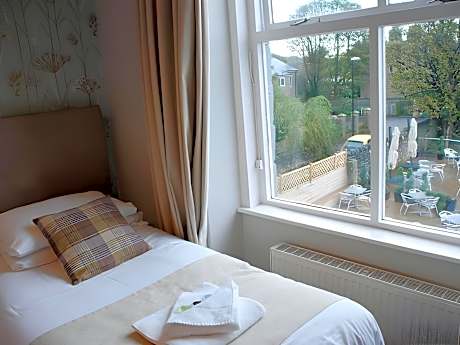 twin room-ensuite with shower-garden view