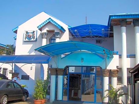 Kingstone Grand Suites