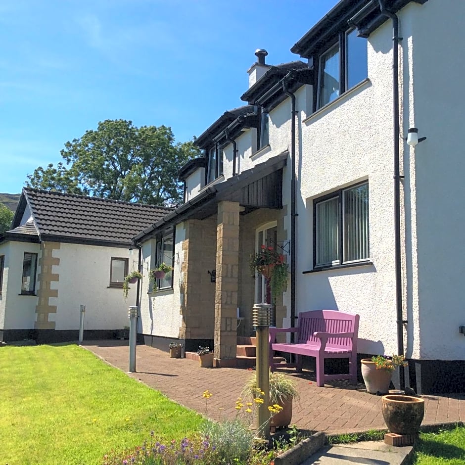 Meadowbank House
