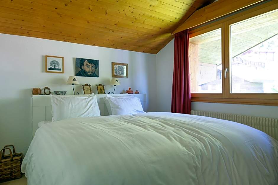 Ravines 50, Soulful Escape With Mountain Views