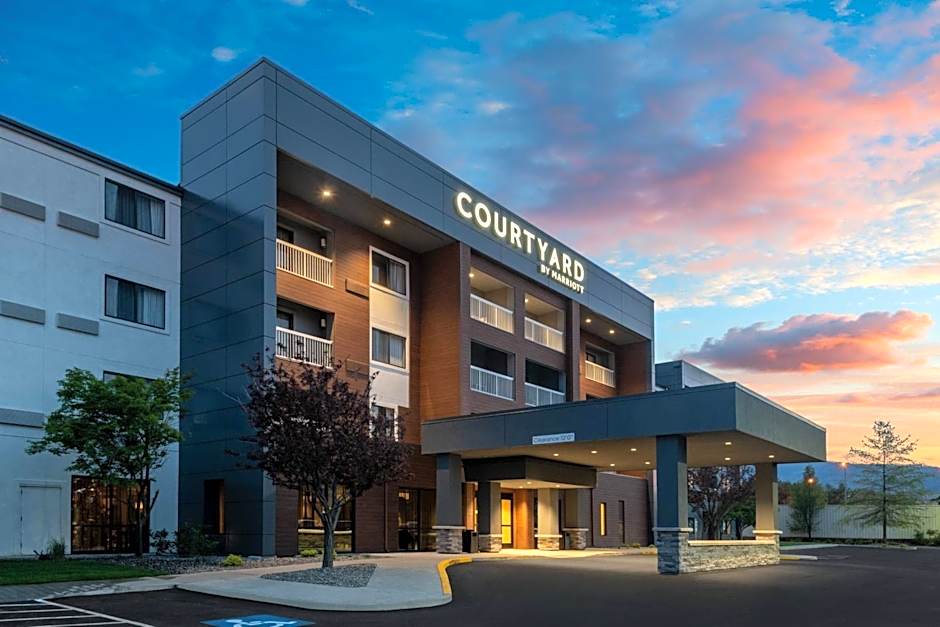 Courtyard by Marriott Reno