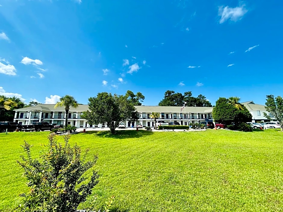 MAGNOLIA INN of BILOXI,OCEAN SPRINGS,PASCAGOULA & GAUTIER
