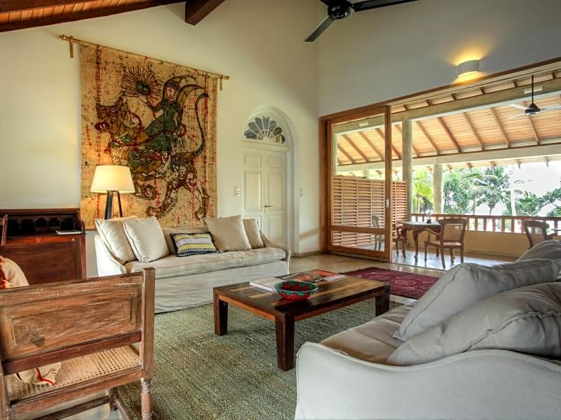 Villa Saffron Hikkaduwa