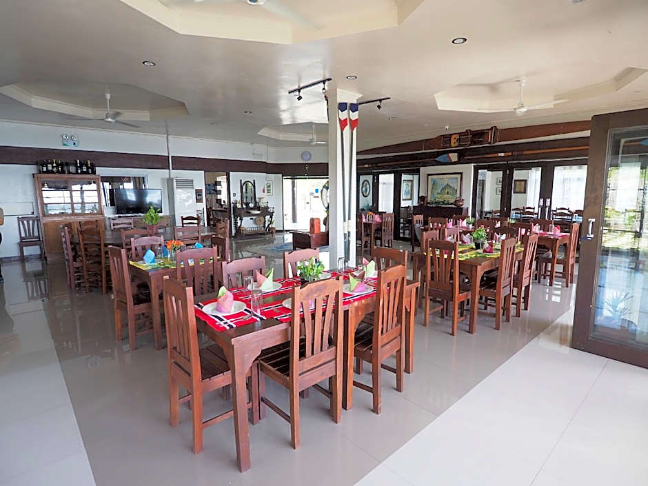 Veranda Suites and Restaurant