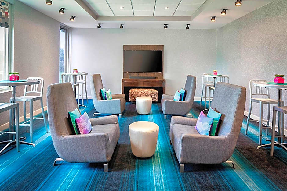 Aloft by Marriott Las Colinas