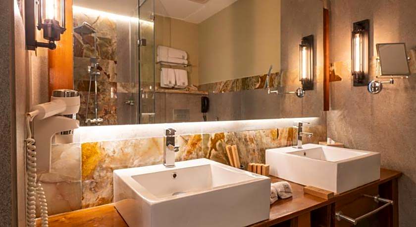 The Radh Hotel