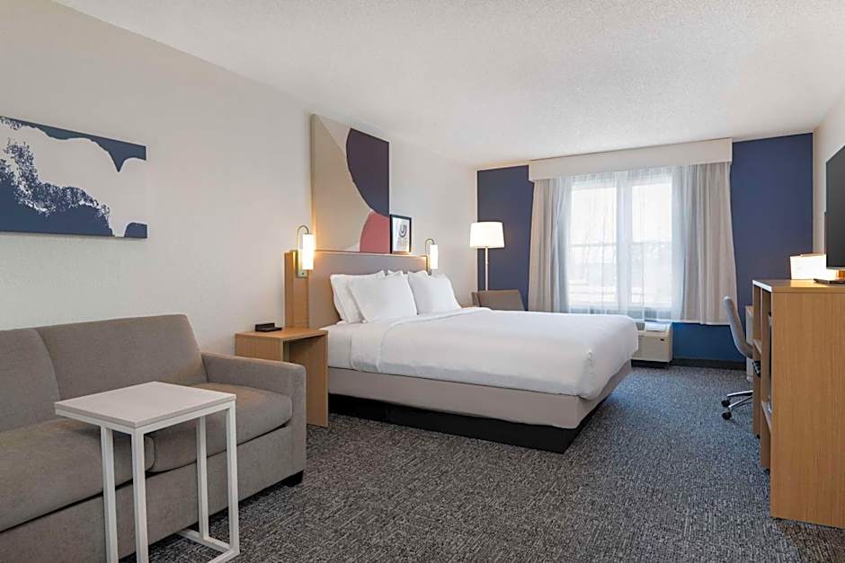 Spark by Hilton Summerville