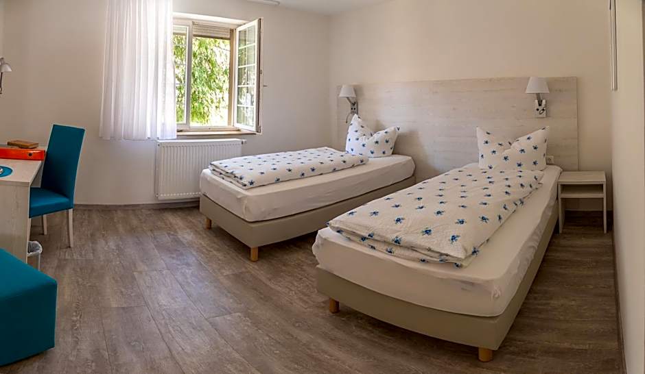 Zdjęcie 1 z 6 — 1 Double Bed or 2 Beds