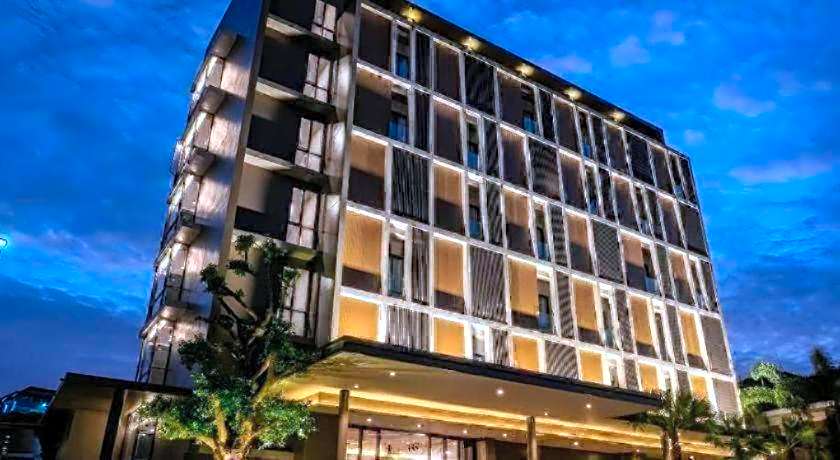 XOTEL