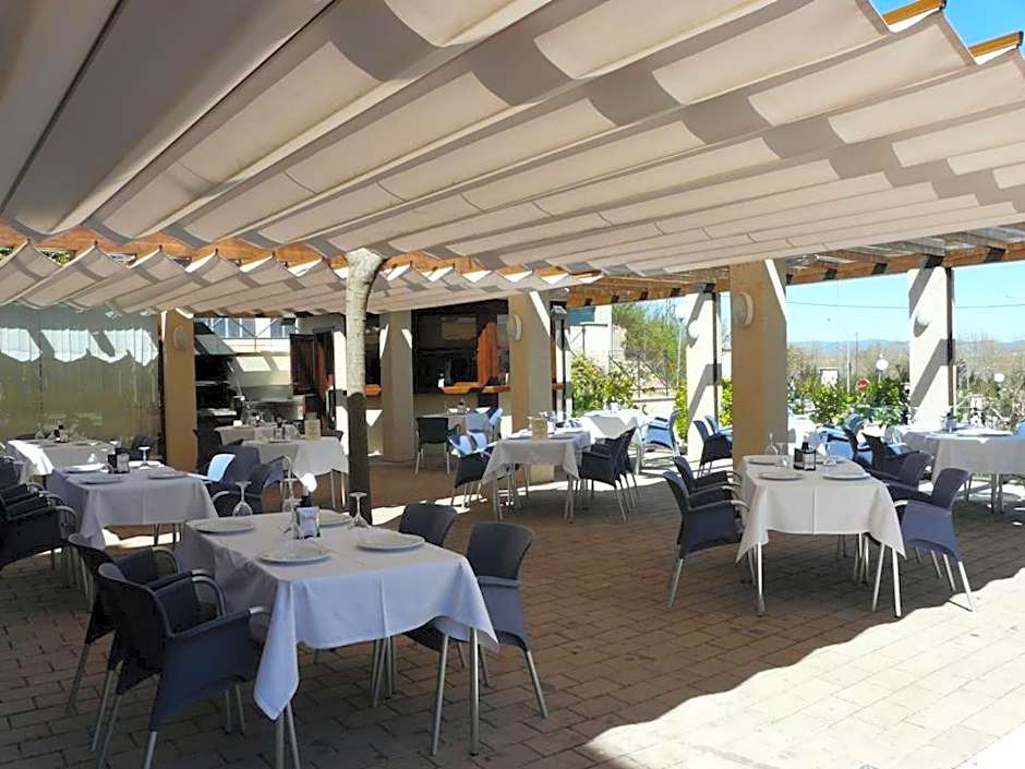 Hotel Restaurante El Tollo