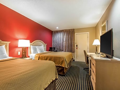 2 QUEEN BEDS NONSMOKING