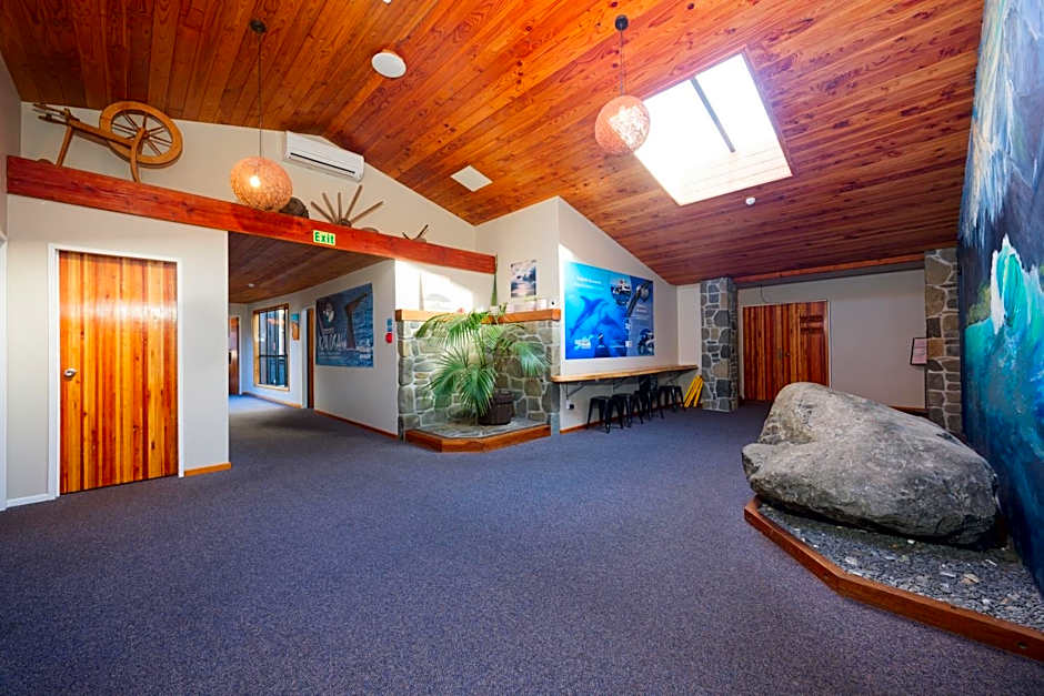 Dusky Lodge