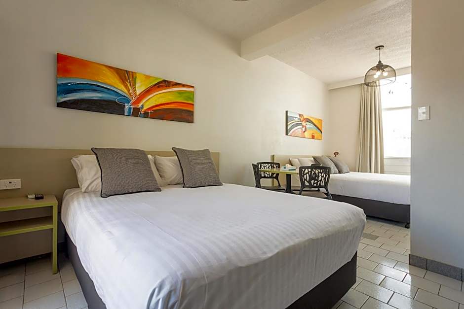 Nightcap at Emerald Star Hotel