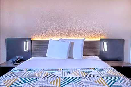 Quadruple Room - Disability Access - Non-Smoking
