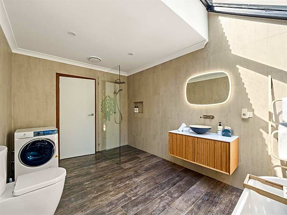 Forest Rise Chalets and Lodge