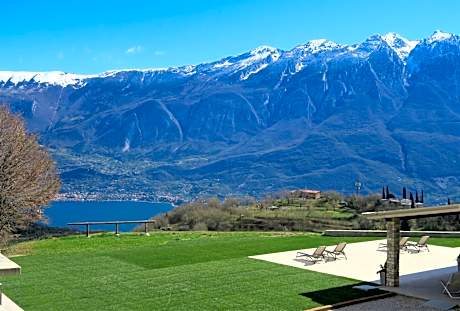 Oasi Da Vinci Apartments Lake Garda View