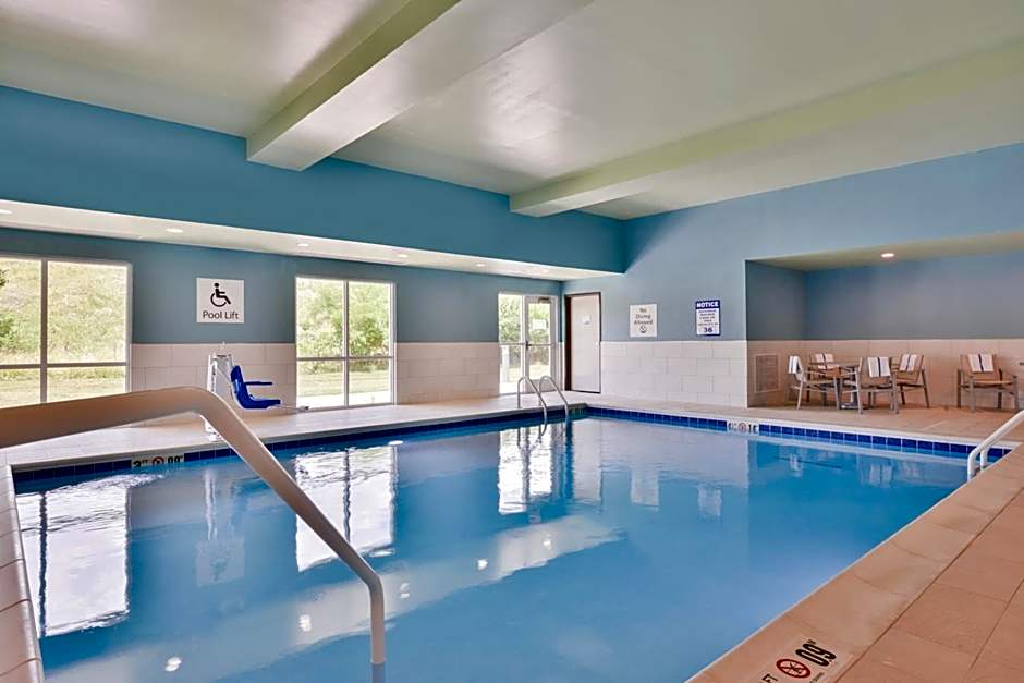 Holiday Inn Express & Suites Salem By IHG