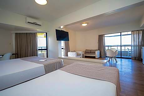 Master Suite Without Bathtub
