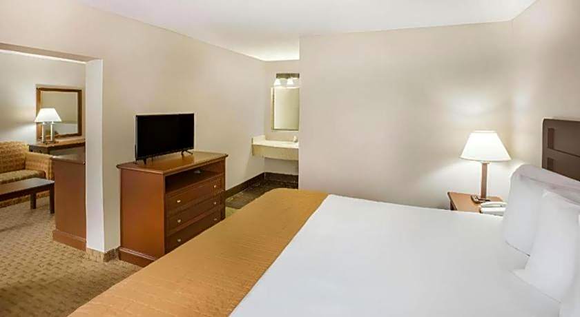 Baymont by Wyndham Mobile/ I-65