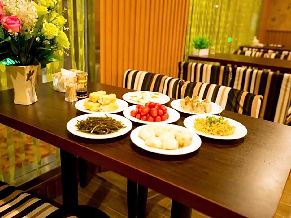 GreenTree Inn Nantong Huida Square Yuejiang Road Express Hotel – Nantong, VA